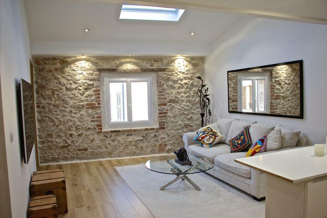 Duplex Fontaine - Appartement Duplex Coeur Vieil Antibes Old City Marche Provencal Bagian luar foto